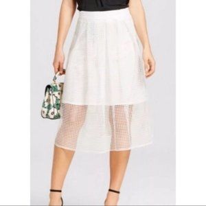 White midi skirt with egg cage mesh